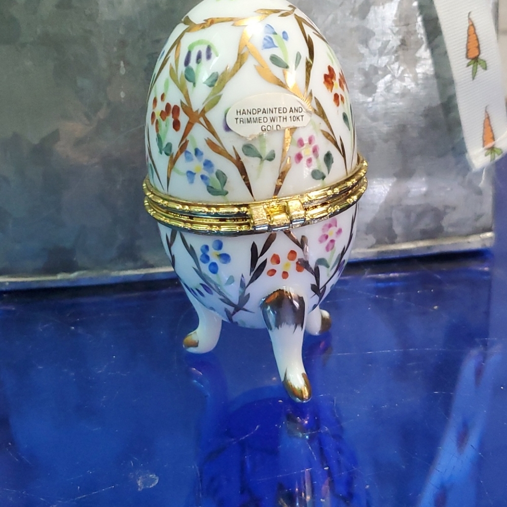 ormalities by Baum Bros Porcelain Egg Limoge - Picture 3 of 5